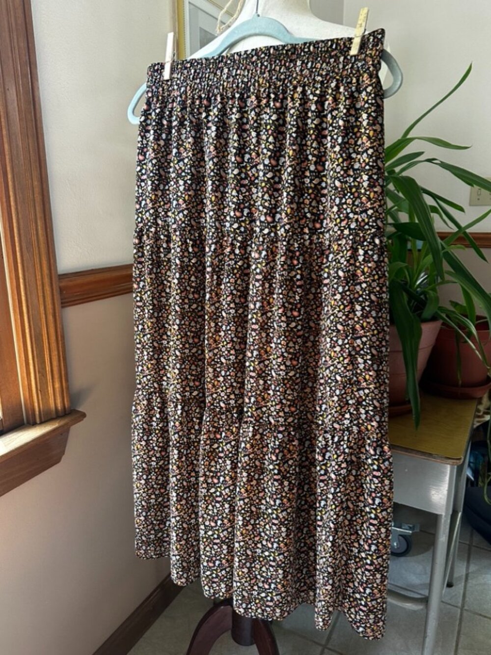Madewell Long Floral Tiered Skirt, Elastic Waist, Women's L, Black w Flowers